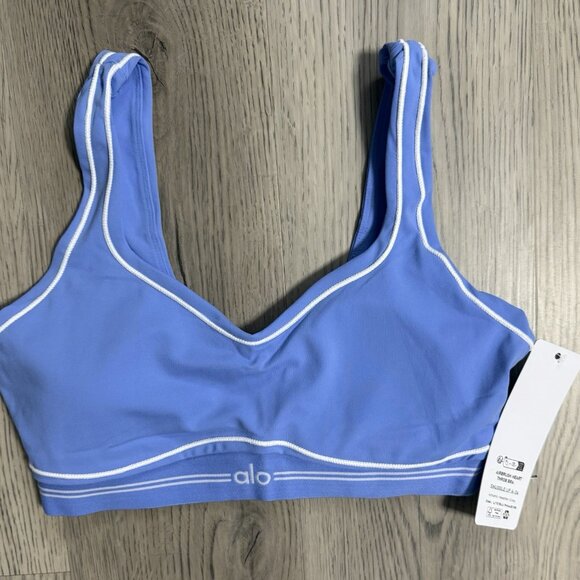 ALO Yoga Airbrush Hearthrob Leggings And Sports Bra Set Blue - Picture 3 of 7